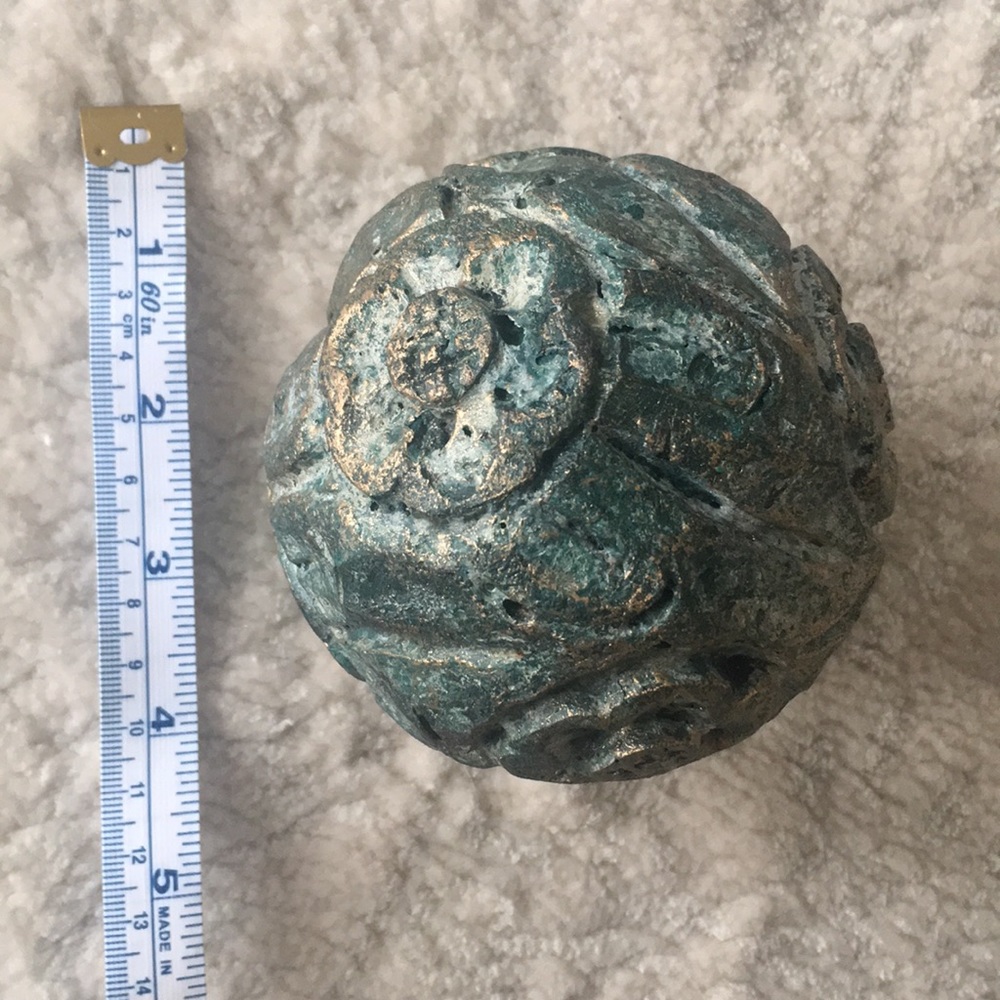 Decorative balls home accent - Picture 7 of 7